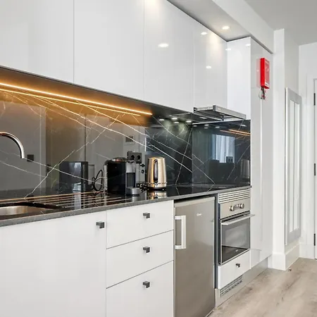 Bse15 1b, A In Madeira Funchal (Madeira)